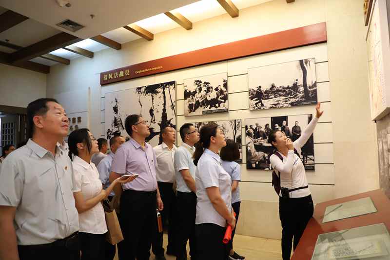 走進革命圣地 領悟初心使命 —長田實業(yè)黨支部開展“慶七一”紅色教育活動 走進革命圣地 領悟初心使命 —長田實業(yè)黨支部開展“慶七一”紅色教育活動