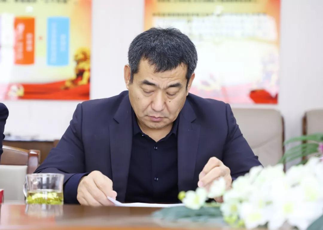 注入新鮮血液 筑牢戰(zhàn)斗堡壘 —長田實業(yè)黨支部召開納新大會 接收3名預備黨員 注入新鮮血液 筑牢戰(zhàn)斗堡壘 —長田實業(yè)黨支部召開納新大會 接收3名預備黨員