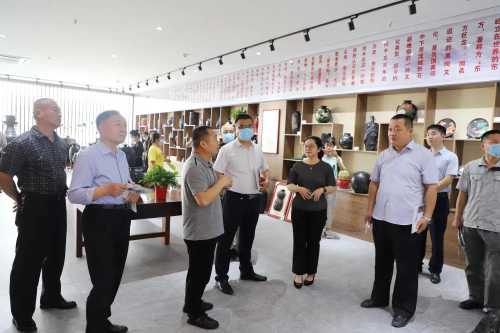 黨建聯(lián)盟聚合力 同心互聯(lián)促發(fā)展 ——濟北開發(fā)區(qū)服務類黨建聯(lián)盟企業(yè)見面會在長田實業(yè)舉行 黨建聯(lián)盟聚合力 同心互聯(lián)促發(fā)展 ——濟北開發(fā)區(qū)服務類黨建聯(lián)盟企業(yè)見面會在長田實業(yè)舉行