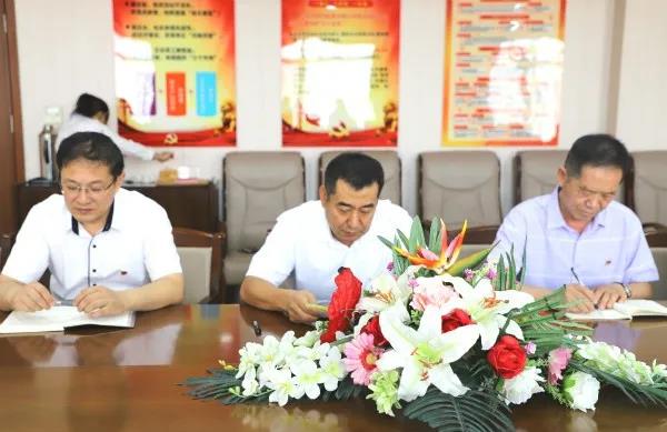 長田實業(yè)黨支部召開入黨積極分子確定為發(fā)展對象會議 長田實業(yè)黨支部召開入黨積極分子確定為發(fā)展對象會議