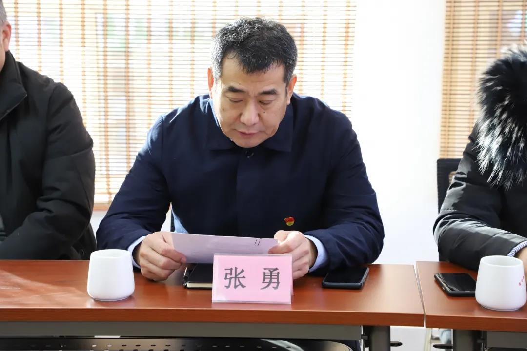 黨建引領(lǐng)促發(fā)展 紅色物業(yè)譜新篇—長田物業(yè)黨支部暨新元社區(qū)首家“紅色物業(yè)”黨支部成立了 黨建引領(lǐng)促發(fā)展 紅色物業(yè)譜新篇—長田物業(yè)黨支部暨新元社區(qū)首家“紅色物業(yè)”黨支部成立了