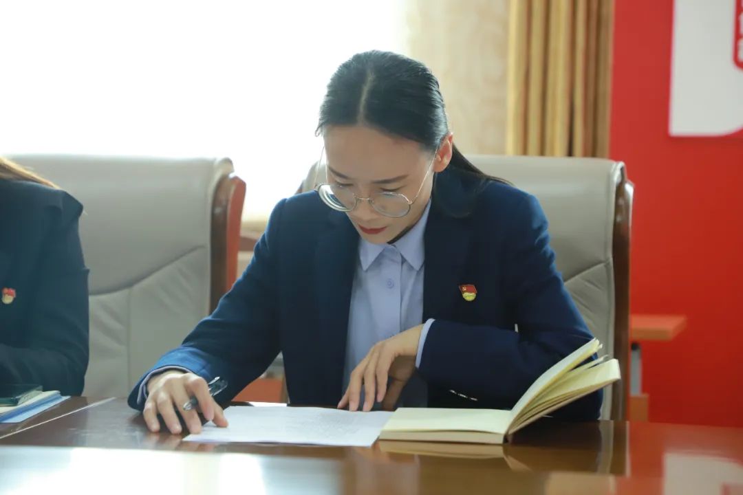 1682835992288326.jpg 李鳳.jpg